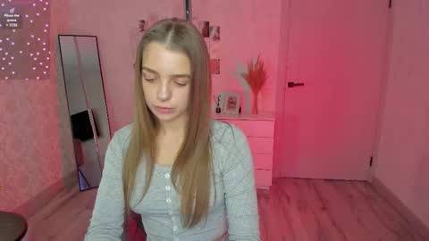 Maya online show from October 2, 7:19 pm