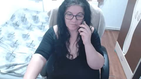 Maya online show from January 16, 8:10 am