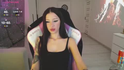 Mayales online show from October 10, 5:40 pm