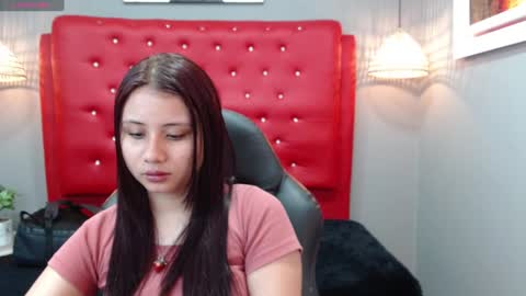 Maya online show from December 17, 11:49 am