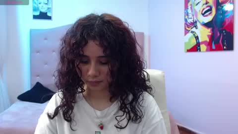 Maya online show from February 19, 7:27 pm