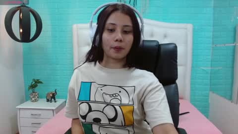 Maya online show from December 20, 6:24 pm