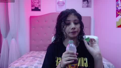 Maya online show from January 18, 11:54 am