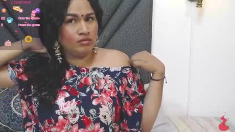 Snapshot of mayanindharani chatting on February 22, 7:43 pm Maya online show from February 22, 7:43 pm