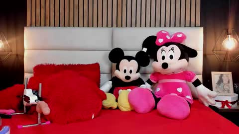 Snapshot of mayarusell01 chatting on September 30, 8:57 pm Nicolle Ruselle Hello my lovely schedule for great fun from 630 am and end 800 pm Colombian time I wait for you online show from September 30, 8:57 pm