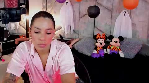 Snapshot of mayarusell01 chatting on October 26, 6:47 pm Nicolle Ruselle Hello my lovely schedule for great fun from 630 am and end 800 pm Colombian time I wait for you online show from October 26, 6:47 pm