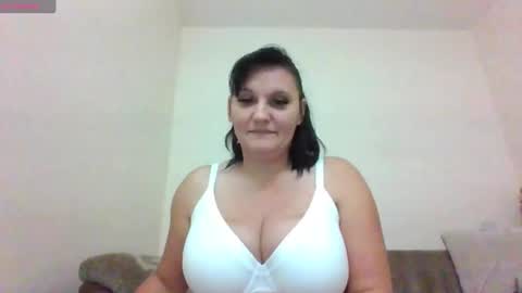 mayatiffany20558512 online show from September 11, 10:43 pm