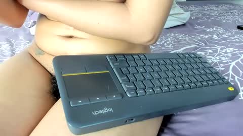 Snapshot of maybelline_666 chatting on September 23, 3:26 am Maybelline69 online show from September 23, 3:26 am