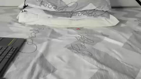 Snapshot of maybelline_666 chatting on October 15, 10:56 pm Maybelline69 online show from October 15, 10:56 pm