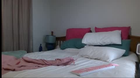 MaybeNova online show from September 12, 8:16 pm