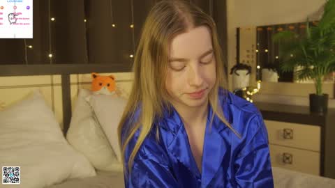 Violet online show from January 6, 8:07 pm