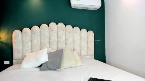 Mayra online show from September 18, 3:16 am