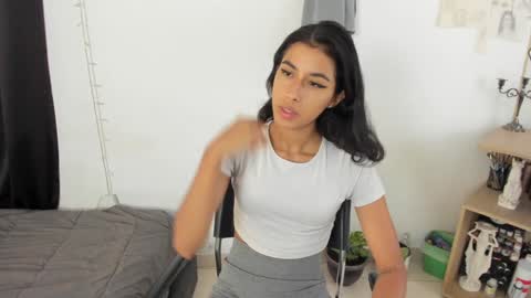 Snapshot of mazikeen_18 chatting on December 12, 1:17 pm mazikeen_18 online show from December 12, 1:17 pm