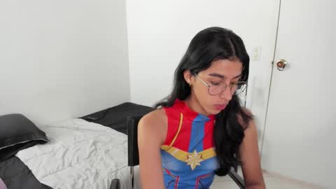 mazikeen_18 online show from March 19, 1:15 pm