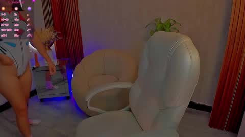 Snapshot of mazismithx chatting on September 20, 12:03 pm Camila online show from September 20, 12:03 pm