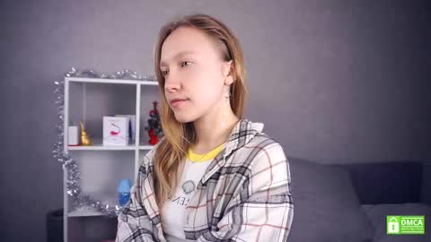 Mary  online show from December 17, 7:01 am