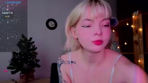 me1inmonro online show from December 17, 5:33 am