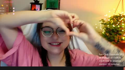 Hanna online show from December 6, 11:02 pm