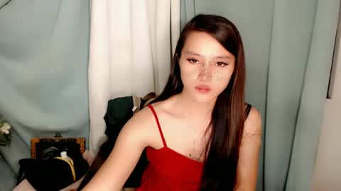 Snapshot of mea_mm19 chatting on December 16, 12:27 pm mea_mm19 online show from December 16, 12:27 pm