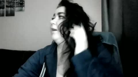 Snapshot of medjik_lool chatting on January 30, 7:29 am Oltereodora-lima online show from January 30, 7:29 am