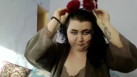 Snapshot of medjik_lool chatting on January 1, 7:41 am Oltereodora-lima online show from January 1, 7:41 am