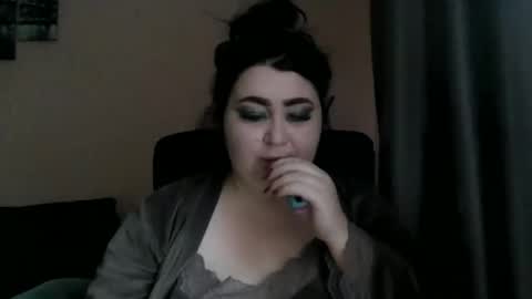 Snapshot of medjik_lool chatting on December 5, 8:55 am Oltereodora-lima online show from December 5, 8:55 am