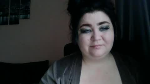 Snapshot of medjik_lool chatting on December 9, 7:39 am Oltereodora-lima online show from December 9, 7:39 am