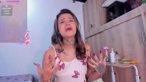 medussa13 online show from November 17, 1:01 pm