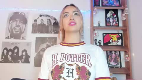 Snapshot of meeowlody chatting on October 11, 12:37 am Emily online show from October 11, 12:37 am