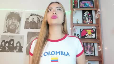 Snapshot of meeowlody chatting on October 2, 10:15 pm Emily online show from October 2, 10:15 pm