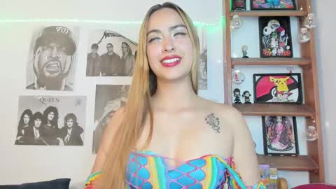 Snapshot of meeowlody chatting on October 28, 9:19 pm Emily online show from October 28, 9:19 pm