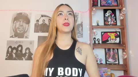 Snapshot of meeowlody chatting on October 27, 8:47 pm Emily online show from October 27, 8:47 pm