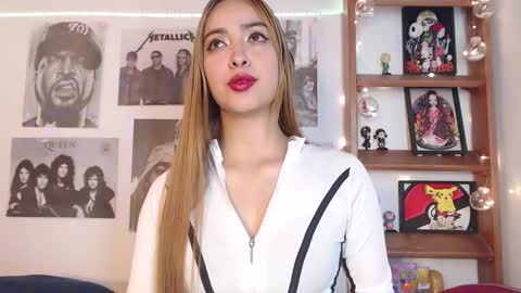 Emily online show from December 12, 11:03 pm