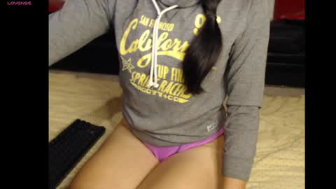 Snapshot of meg4nmiau chatting on December 22, 10:17 am Meg4n Miauuuu online show from December 22, 10:17 am