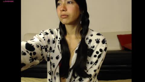 Snapshot of meg4nmiau chatting on December 23, 10:32 am Meg4n Miauuuu online show from December 23, 10:32 am