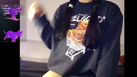 Snapshot of meg4nmiau chatting on December 8, 11:35 am Meg4n Miauuuu online show from December 8, 11:35 am