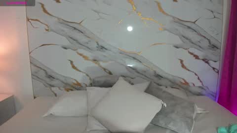 megan__monroe online show from October 17, 11:30 pm