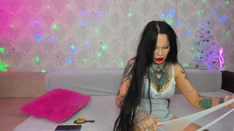 Helena Tuman online show from December 26, 4:21 am