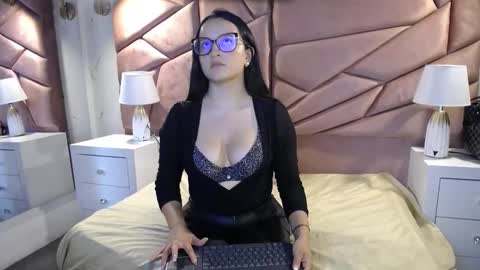Megan3 online show from October 8, 6:56 pm