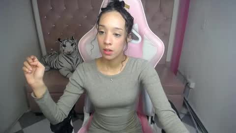 megan_collins_b online show from September 11, 1:55 pm