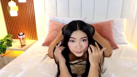 Carolina Paez online show from January 15, 12:44 pm