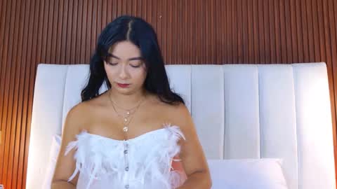 Carolina Paez online show from October 16, 1:58 pm