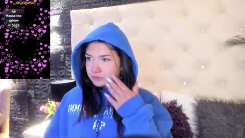     online show from December 22, 12:38 pm