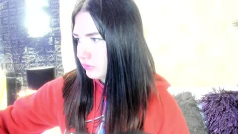     online show from December 20, 11:43 am