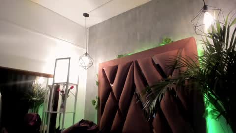 Snapshot of megan_inked_ chatting on January 19, 2:36 am online show from January 19, 2:36 am
