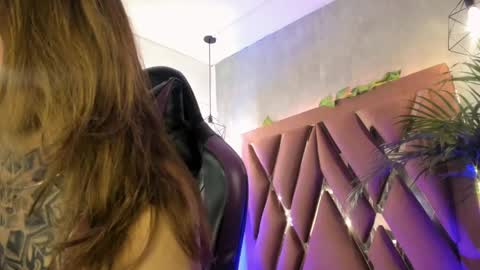 Snapshot of megan_inked_ chatting on February 26, 2:41 am online show from February 26, 2:41 am