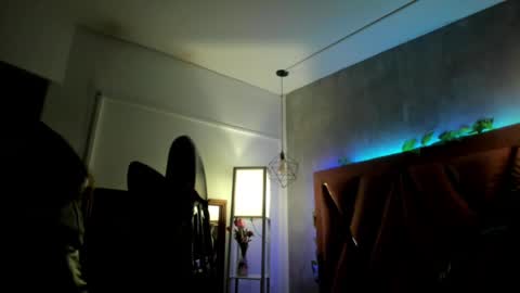 Snapshot of megan_inked_ chatting on March 2, 1:47 am online show from March 2, 1:47 am