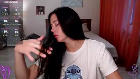 Snapshot of megan_nilson chatting on October 11, 5:23 am Megan online show from October 11, 5:23 am