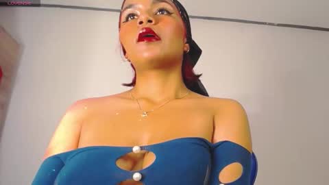 Snapshot of megan_sr03 chatting on October 25, 7:49 am Megan online show from October 25, 7:49 am