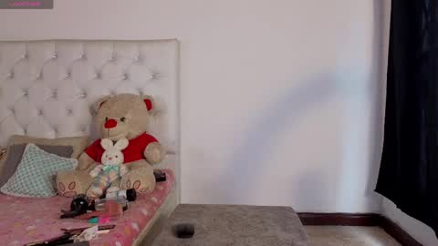 Megan online show from April 15, 8:09 pm